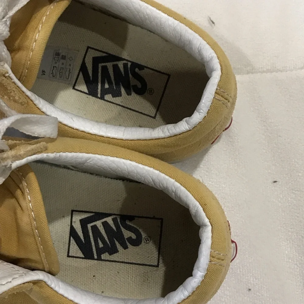 Vans Men's Mustard Suede Sneakers size 6